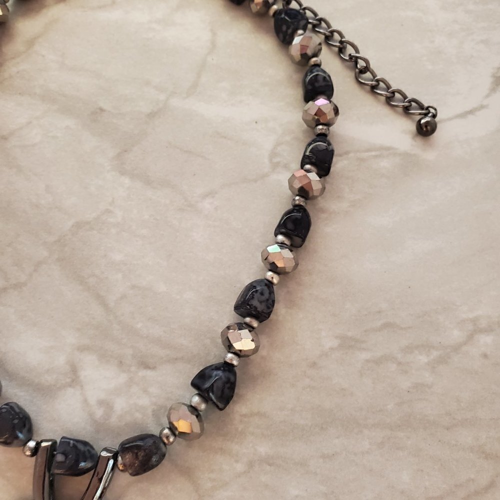 💖 Chico's Beaded Beaded Strand Hammered Pendant Necklace 💖 - Picture 4 of 12